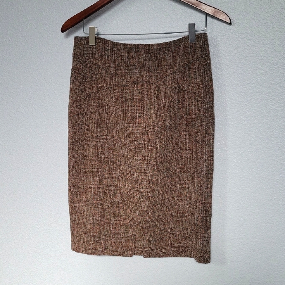 New York and Co., pencil skirt, size 2, brown